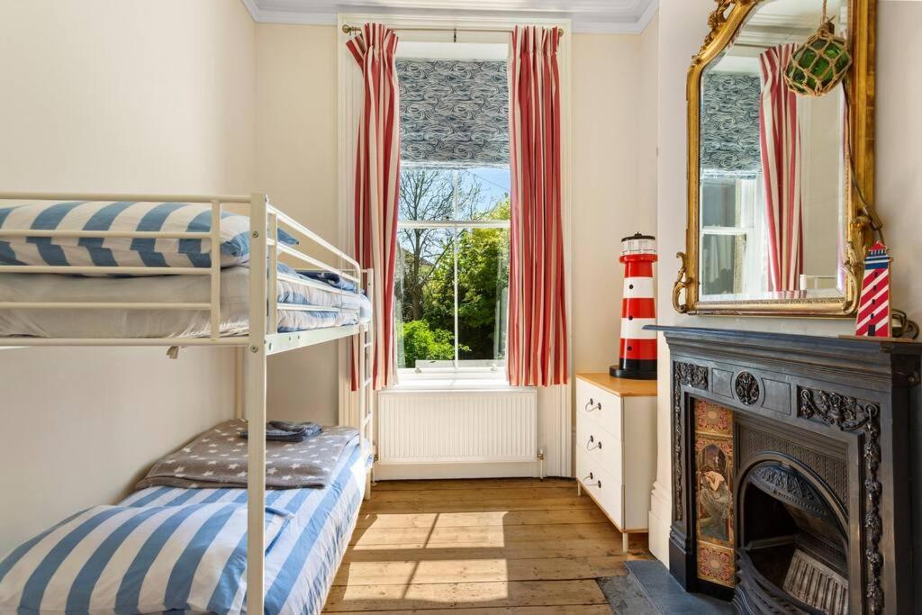 Ferienwohnung Luxurious Victorian, A Few Minutes From The Beach - Sleeps 2 Adults And Up To 3 Children St Leonards-on-Sea Exterior foto