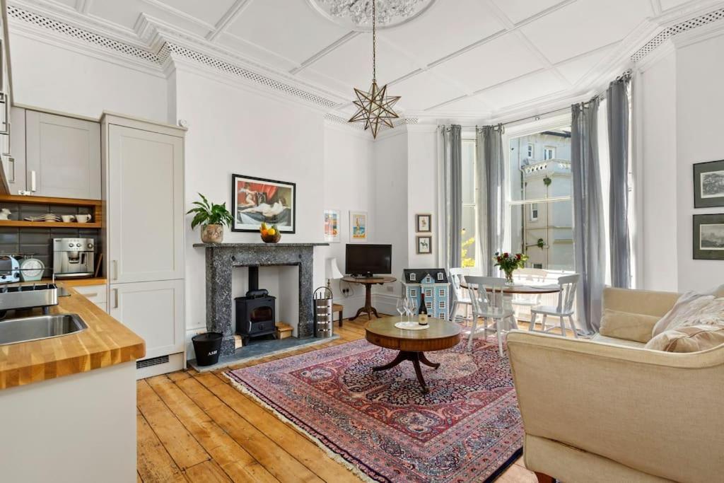 Ferienwohnung Luxurious Victorian, A Few Minutes From The Beach - Sleeps 2 Adults And Up To 3 Children St Leonards-on-Sea Exterior foto